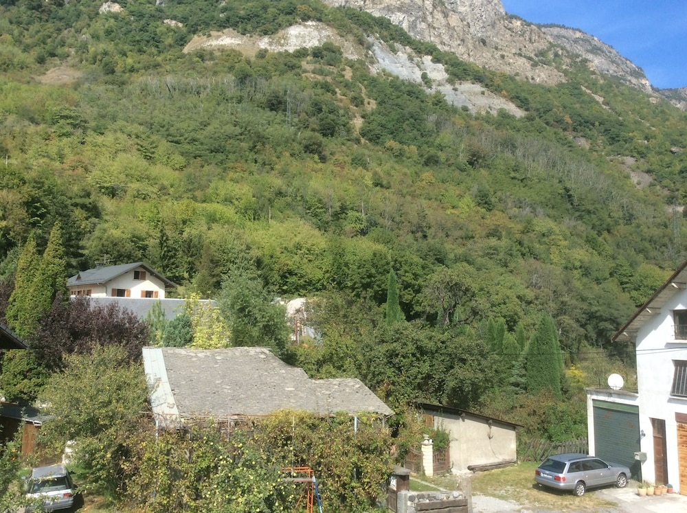 Photo 11