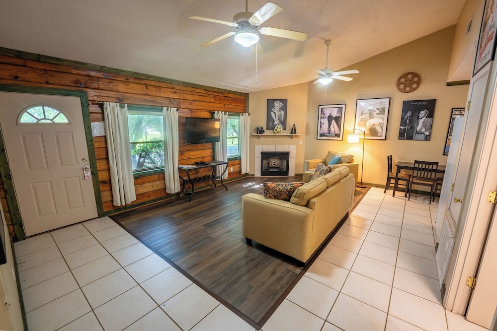 Fishtale Lodge