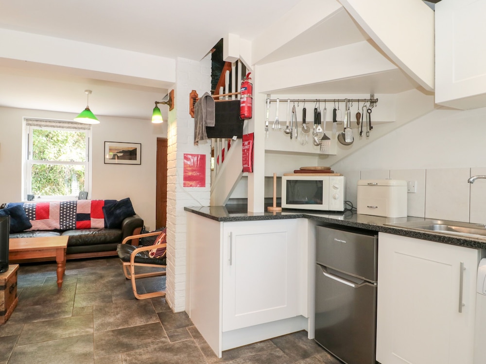 Lea Cottage