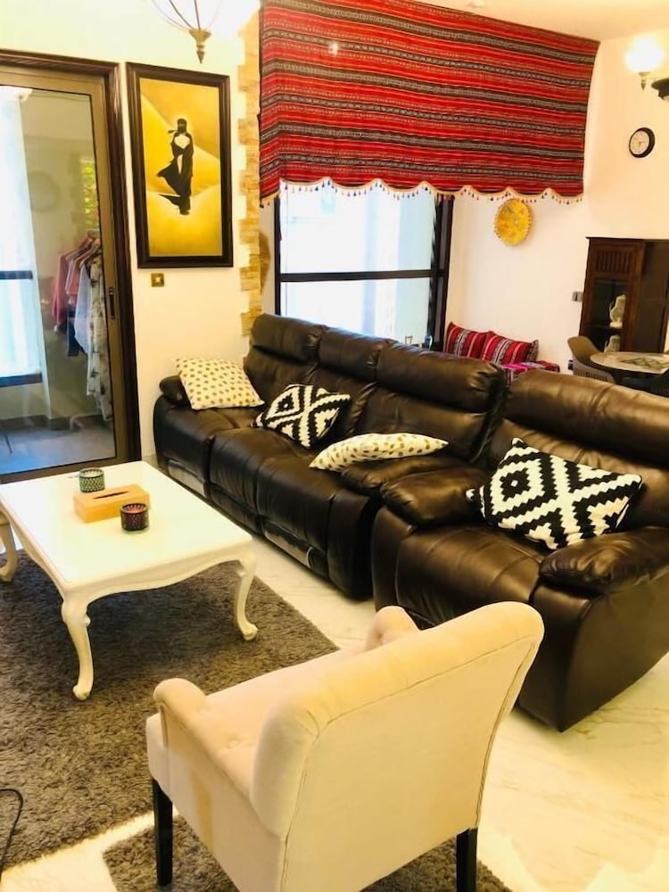 Dreams Beach Hostel