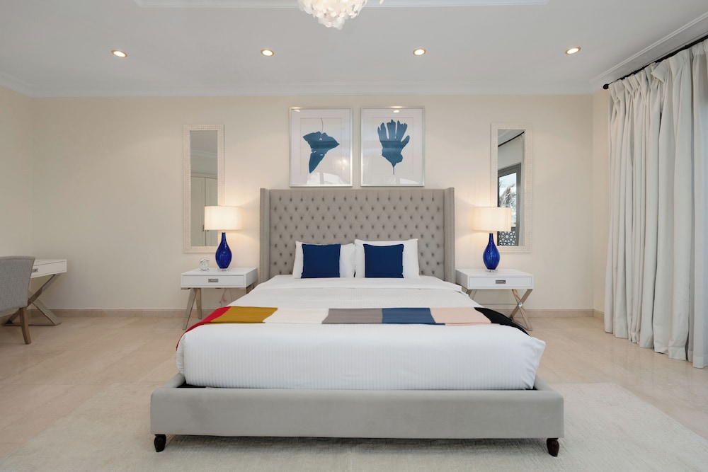 Maison Privee - Exclusive Villa w/ Private Pool, Garden and Beach