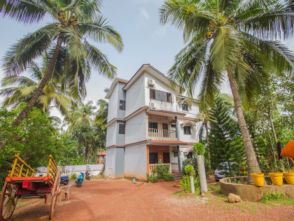 OYO 16412 Home Cozy Studio Parra