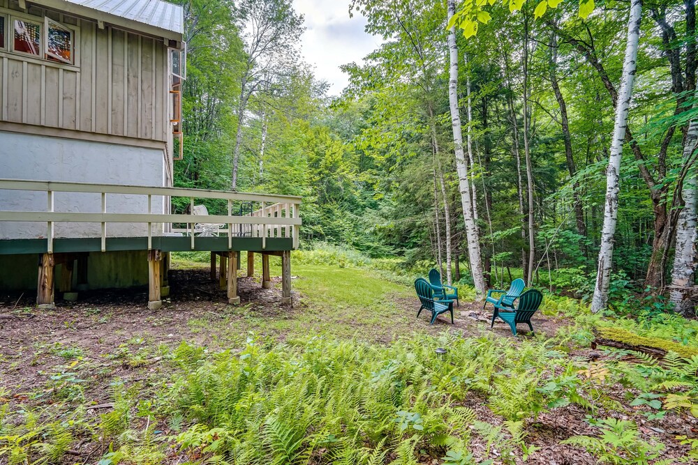 Woodsy Cabin w/ Fire Pit ~ 8 Mi to Mount Snow view 4