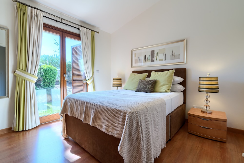 3 bedroom Villa Lara 11 with 10x5m private pool, within walking distance to resort village square view 5