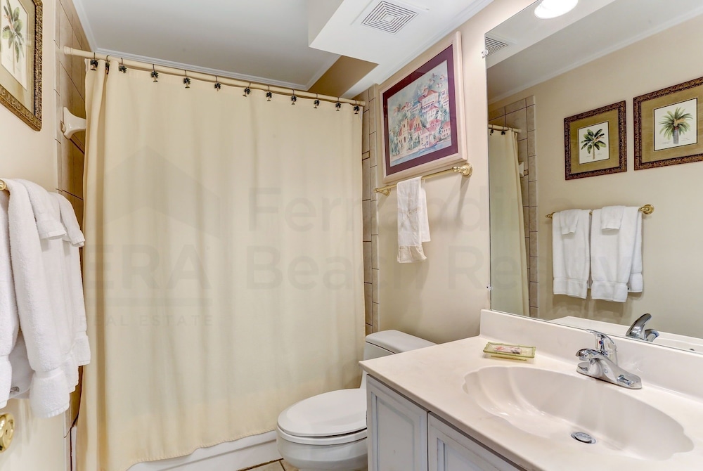 Recently Renovated Beach Condo with Large Patio Deck and Ocean View by RedAwning view 4