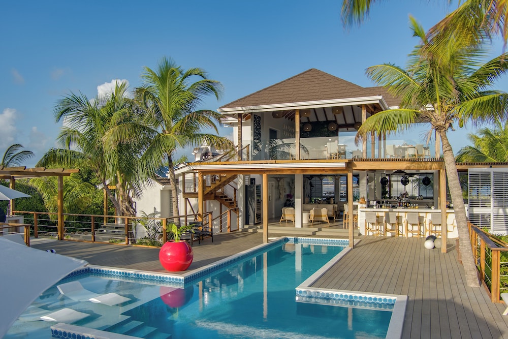 Magenta Caye Luxury Private Island Resort