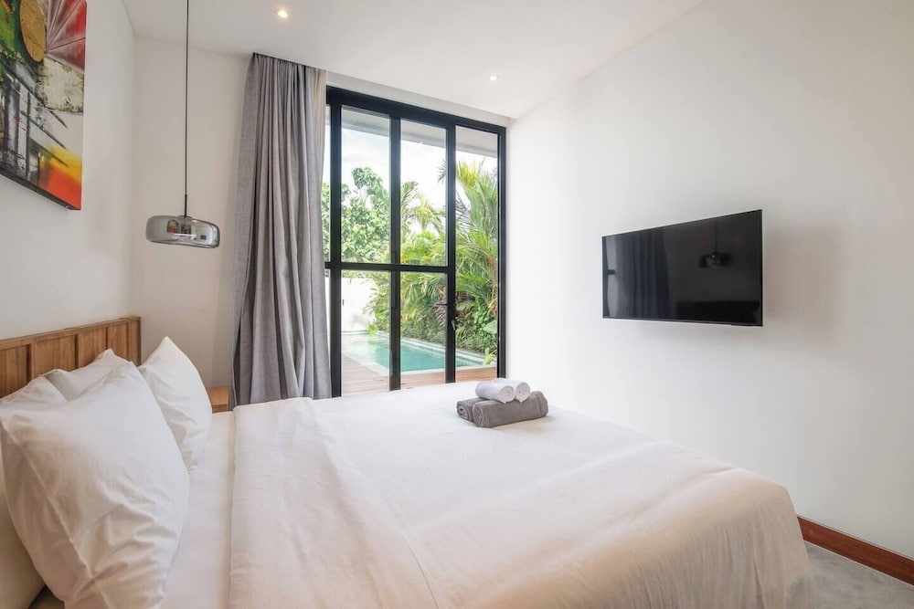 Elegant Villa Sinara 2BR With Sea View