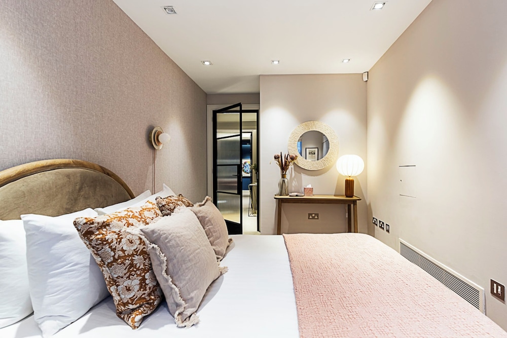 Pepys House: A Modern Touch of History