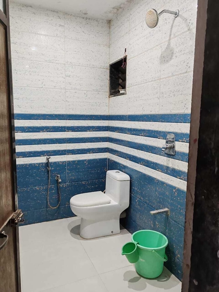 Sidhivinayak Resort Devbag Sangam Beach