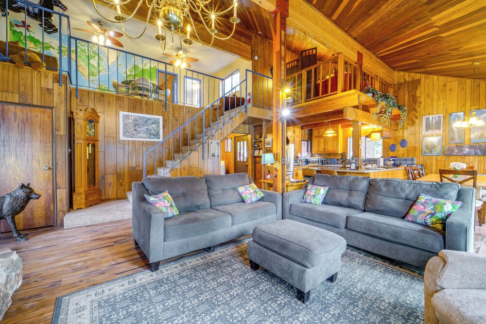Waterfront Truckee Cabin on Donner Lake! view 4