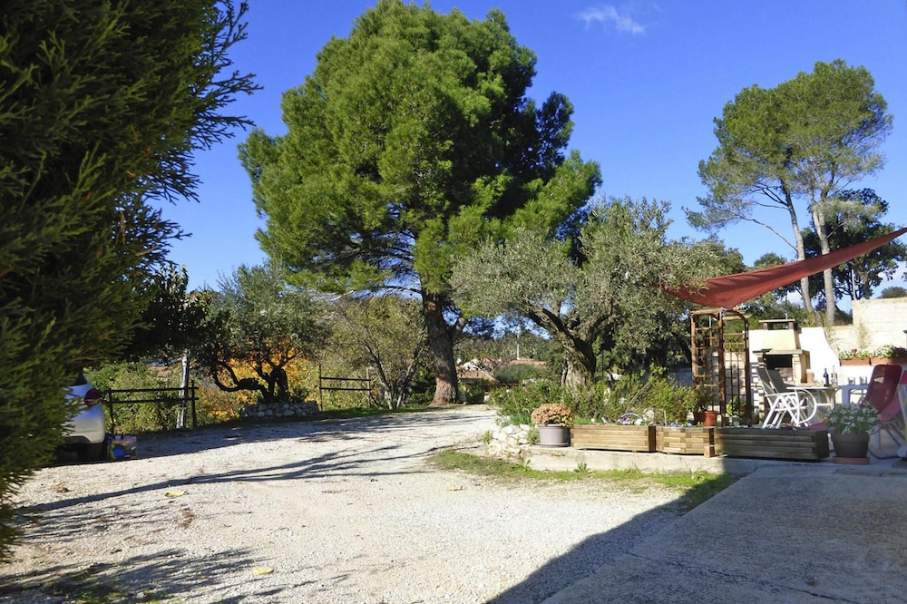 Cottage in Bellegarde Near Camargue Reserve