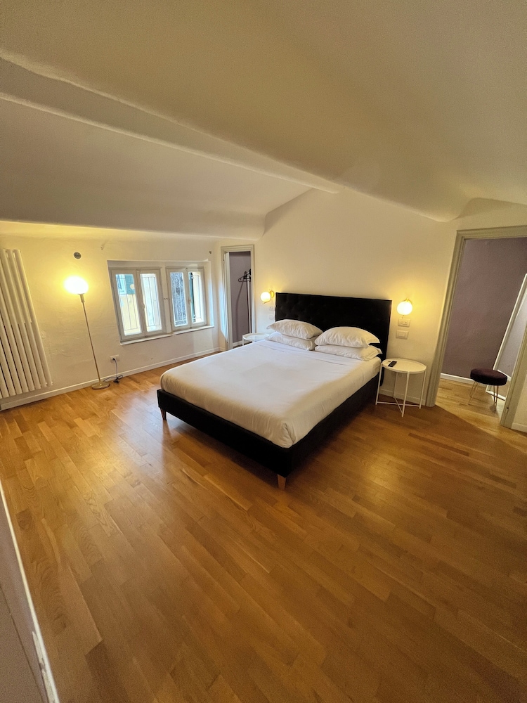 Room Verona Ai Conti