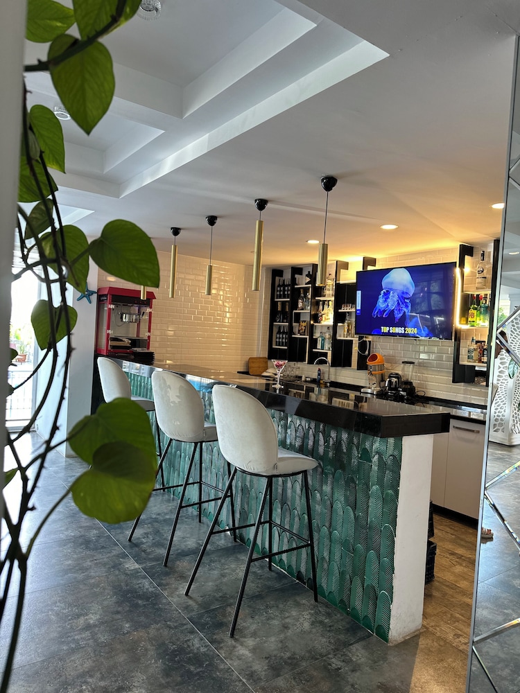 Mogons Exclusive Hotel - Image 103