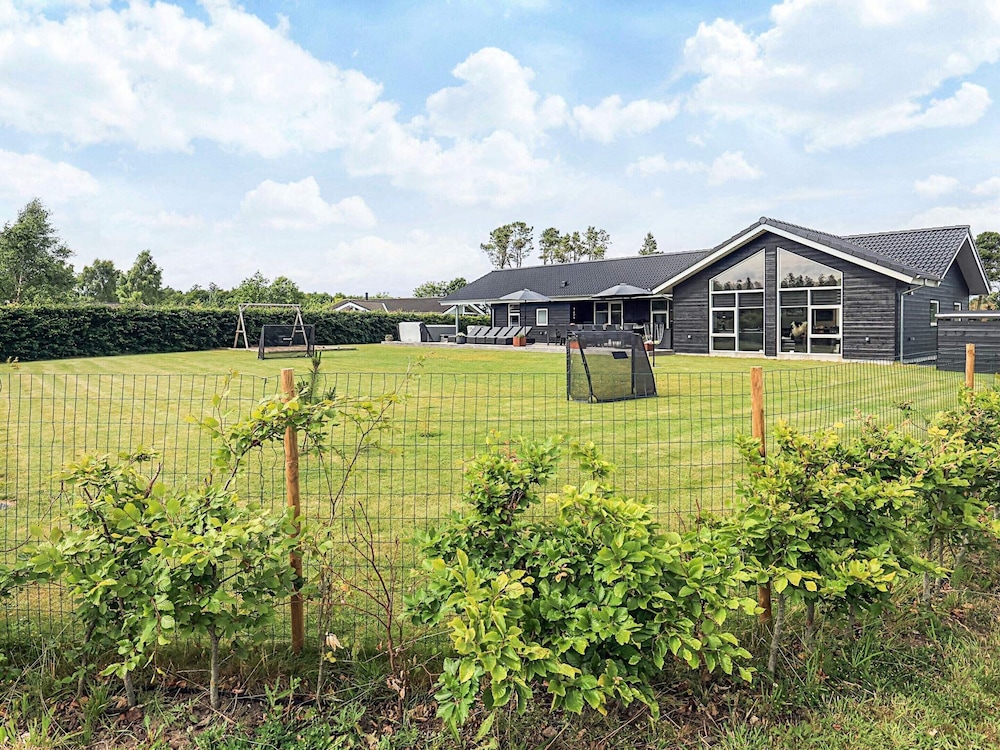 5 Star Holiday Home in Hadsund