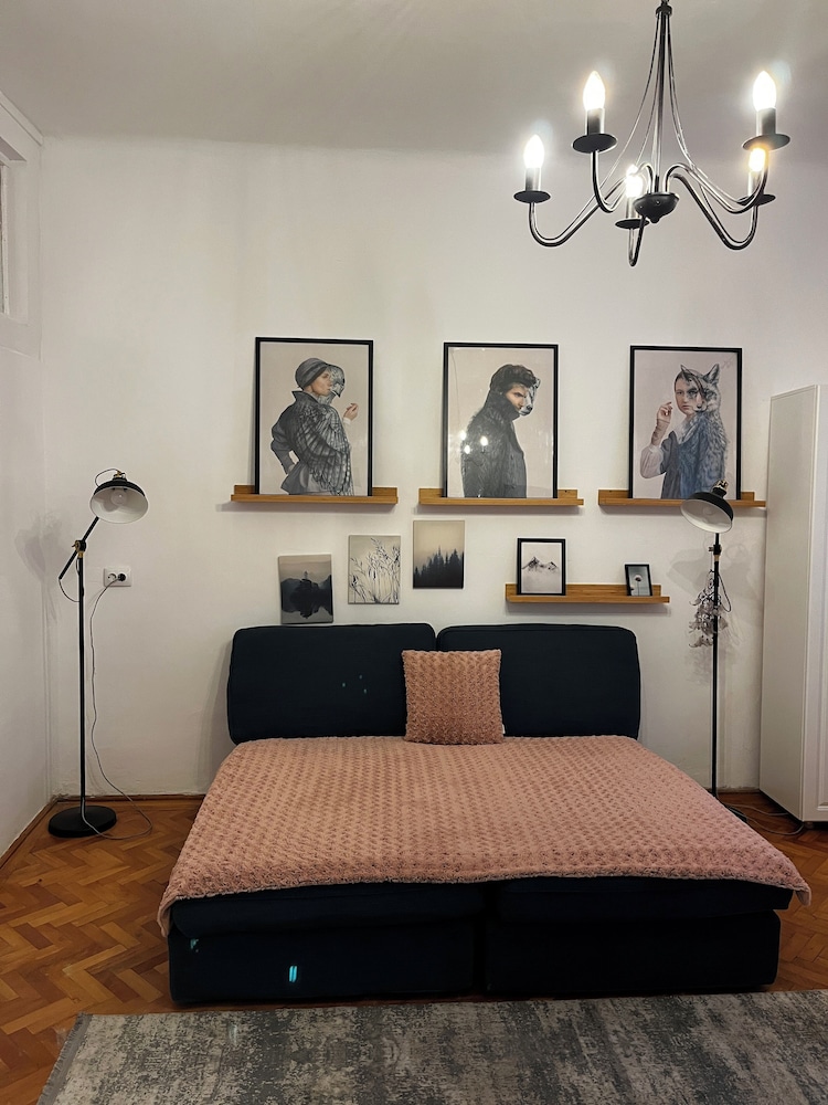 Suite 49
