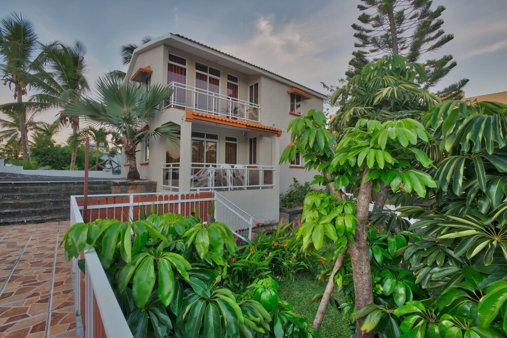 Hibiscus Villa