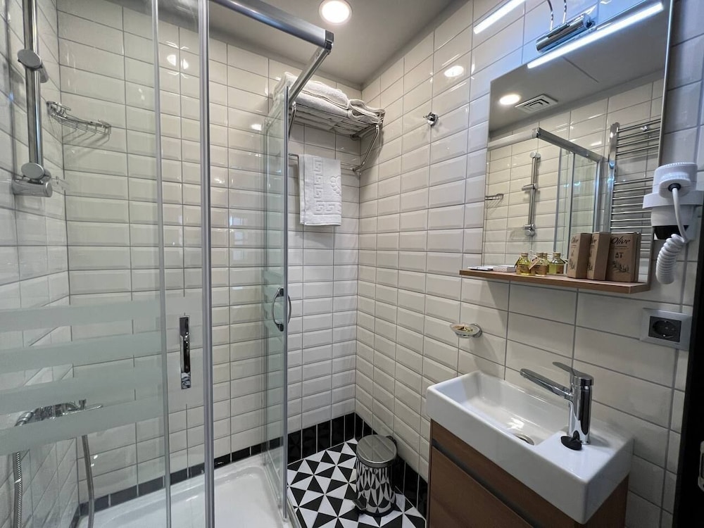 Rafinn Otel - Image 42