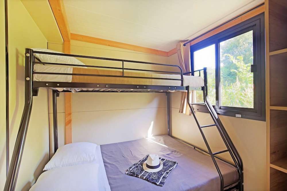Huttopia Sarlat view 3
