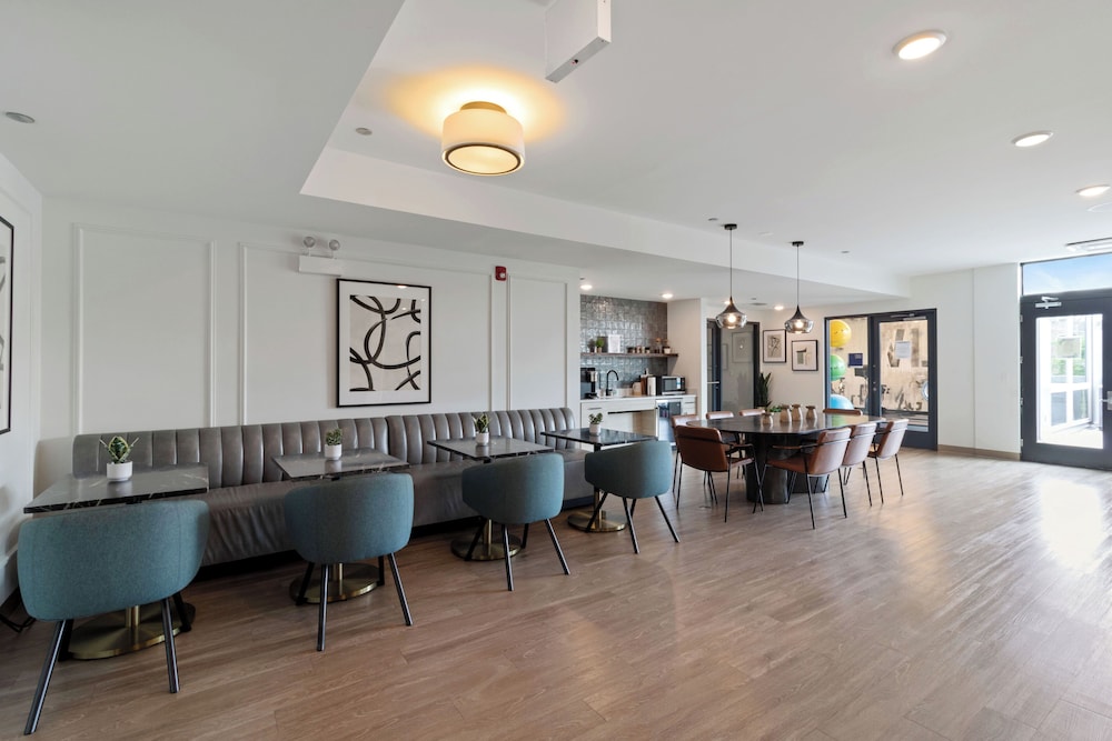 New & Modern Lux City Escape