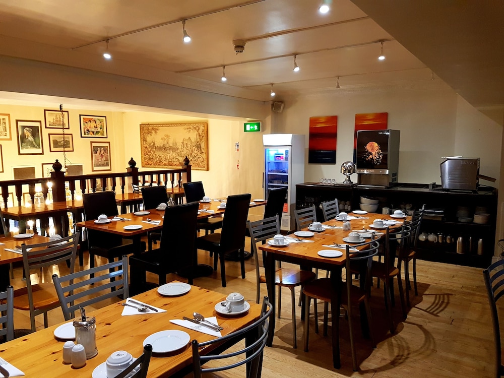Altrincham Vacations - The Ashley Hotel - Property Image 10