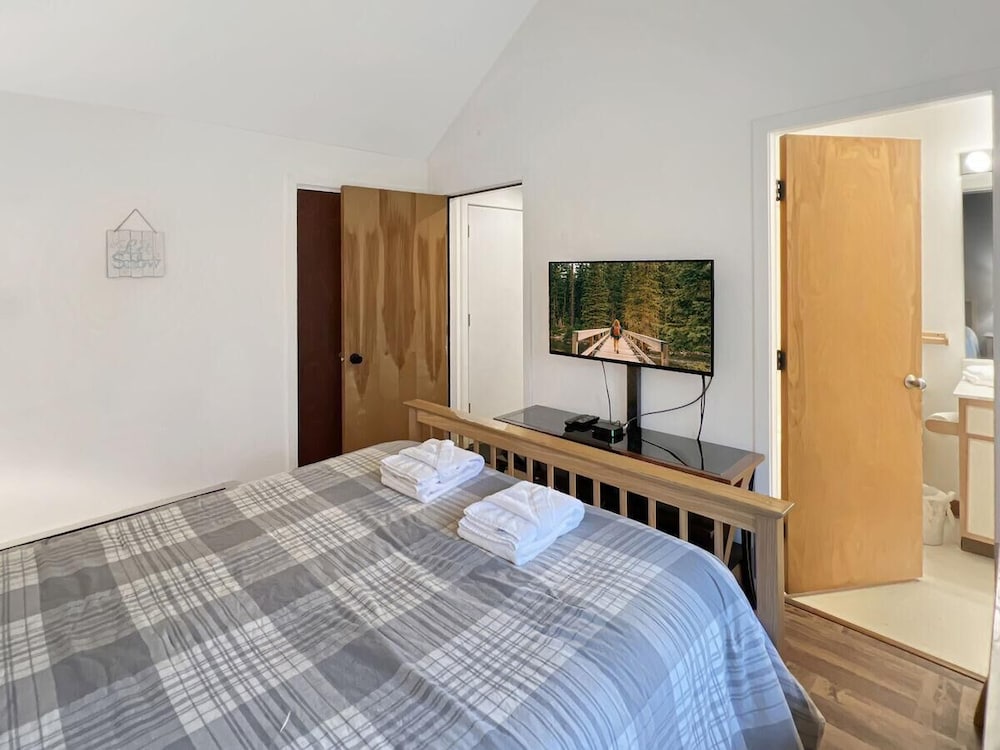 Woods Village 43