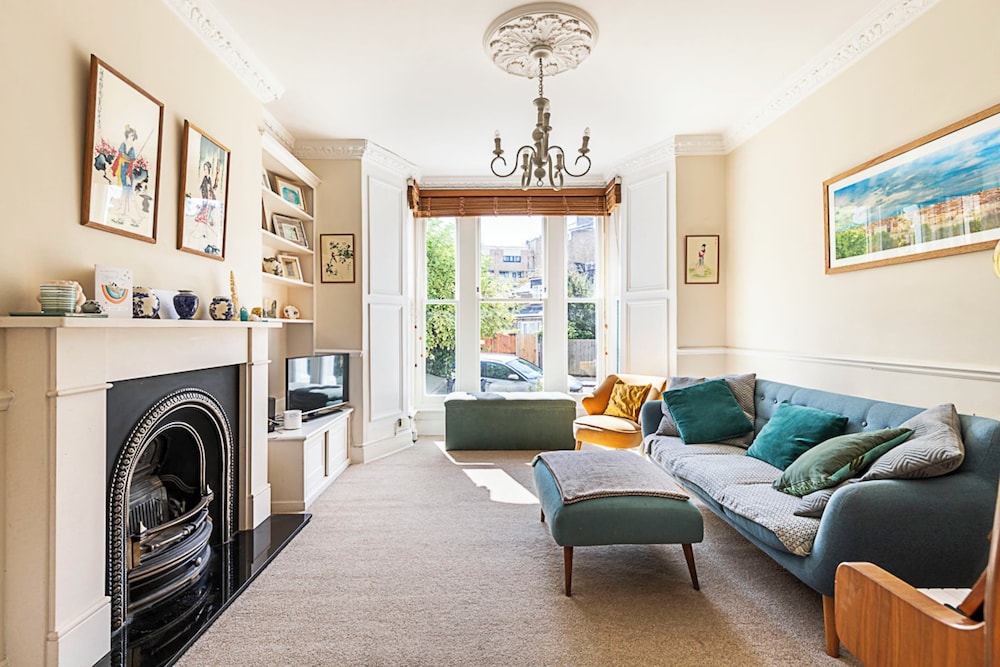 Charming London Retreat