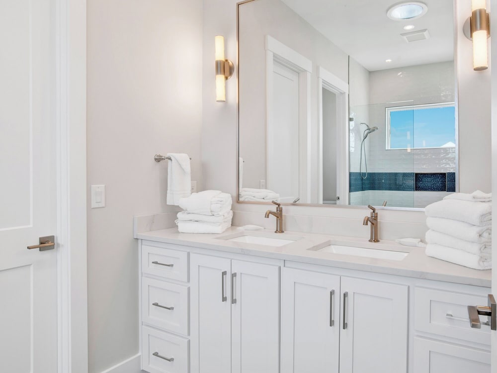 Navarre Dreams by Southern Vacation Rentals