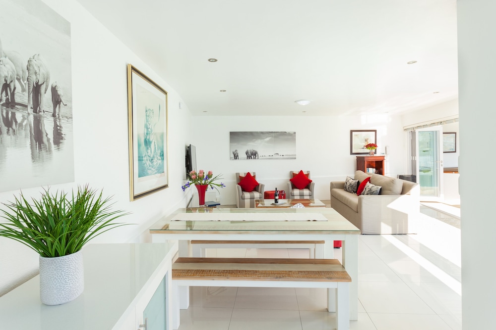 Funkey Villas