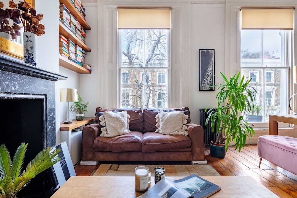 Cozy 2BR Near Notting Hill & Hyde Park