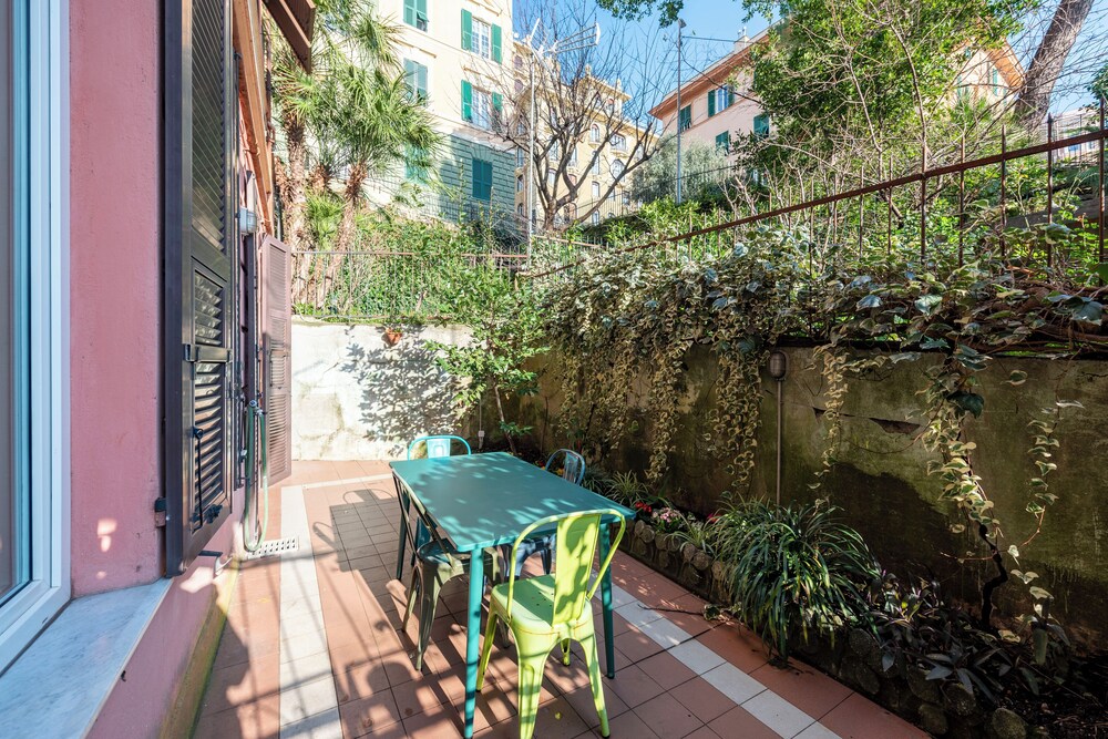 Charming apt with Garden in Castelletto
