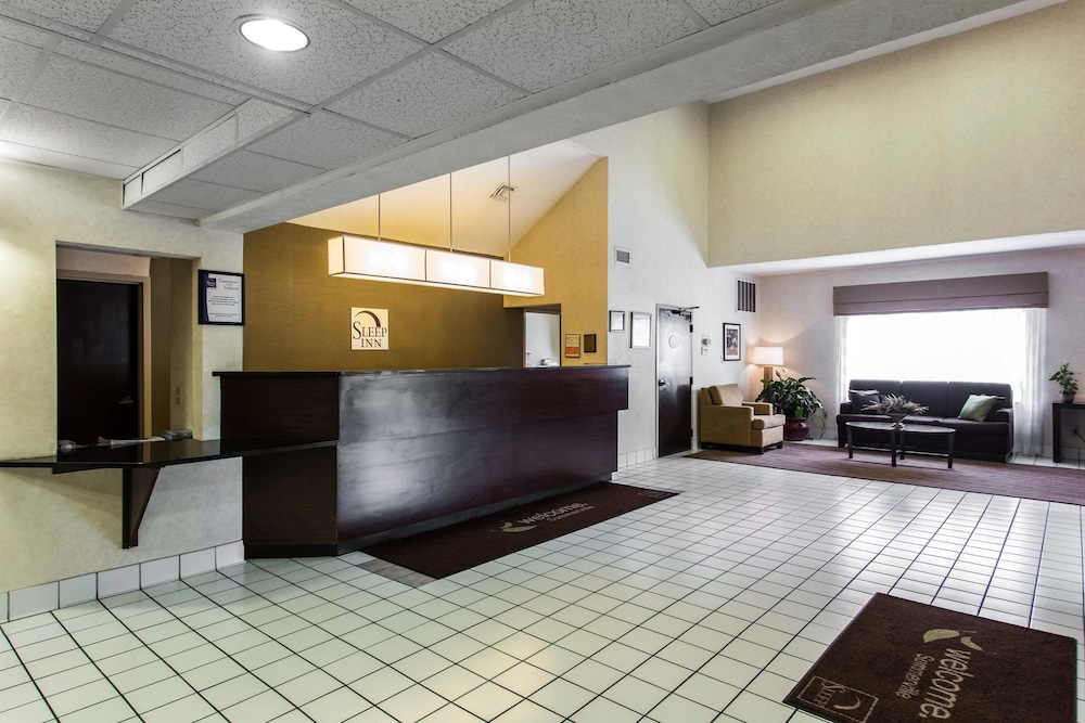 SureStay by Best Western Summerville Flowertown view 2