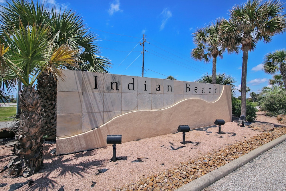 Pelican Perch by Ryson Vacation Rentals