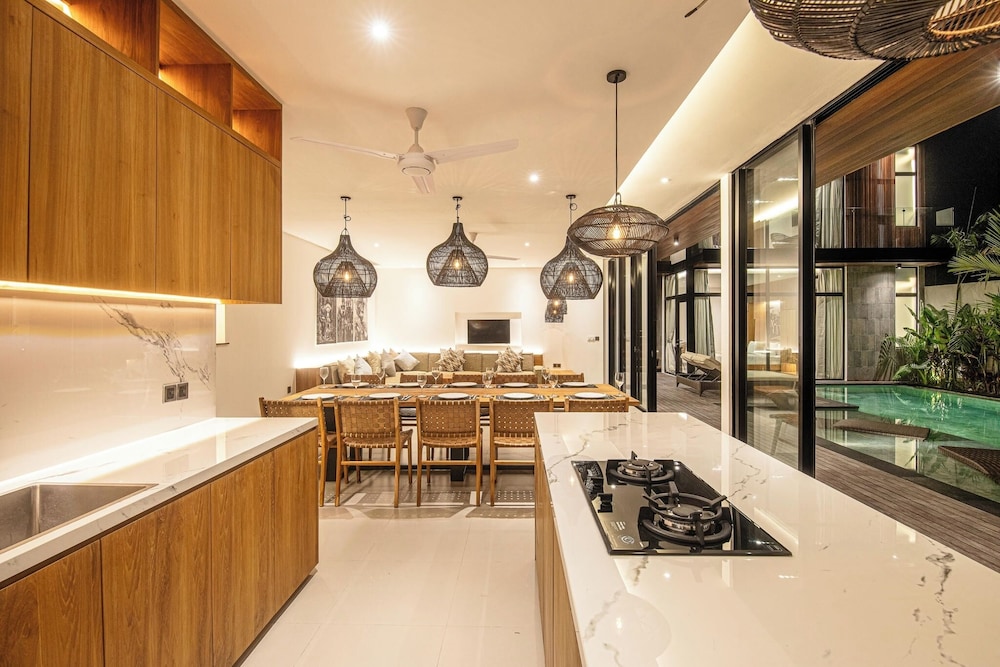 Stunning 6BR Canggu Villa 400m From the Beach