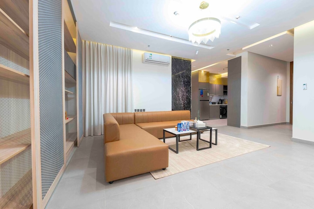 Trendy Apartment in Alwadi Vlll