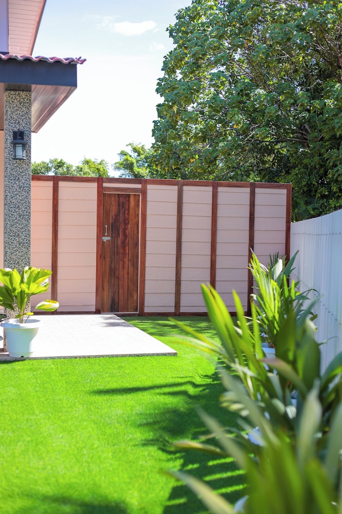 D' Village Cottage 2 – Private Pool Villas