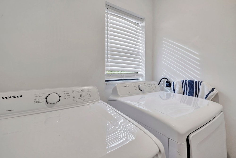 Townhome-10 mins to FTL Beach & Downtown