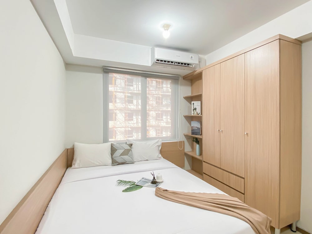Affordable And Homey Studio Room At Meikarta Apartment