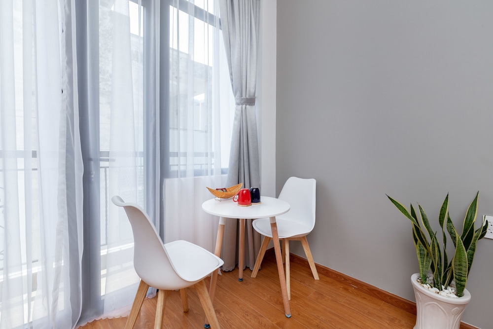 Cozrum Homes Ly Chinh Thang