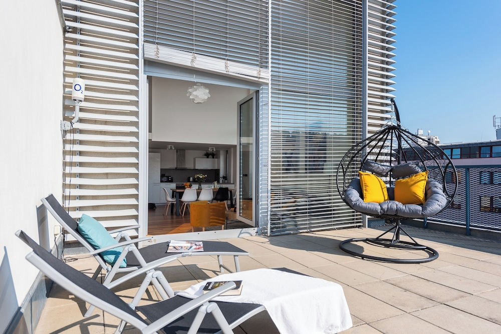Apart loft hotel in Karlin