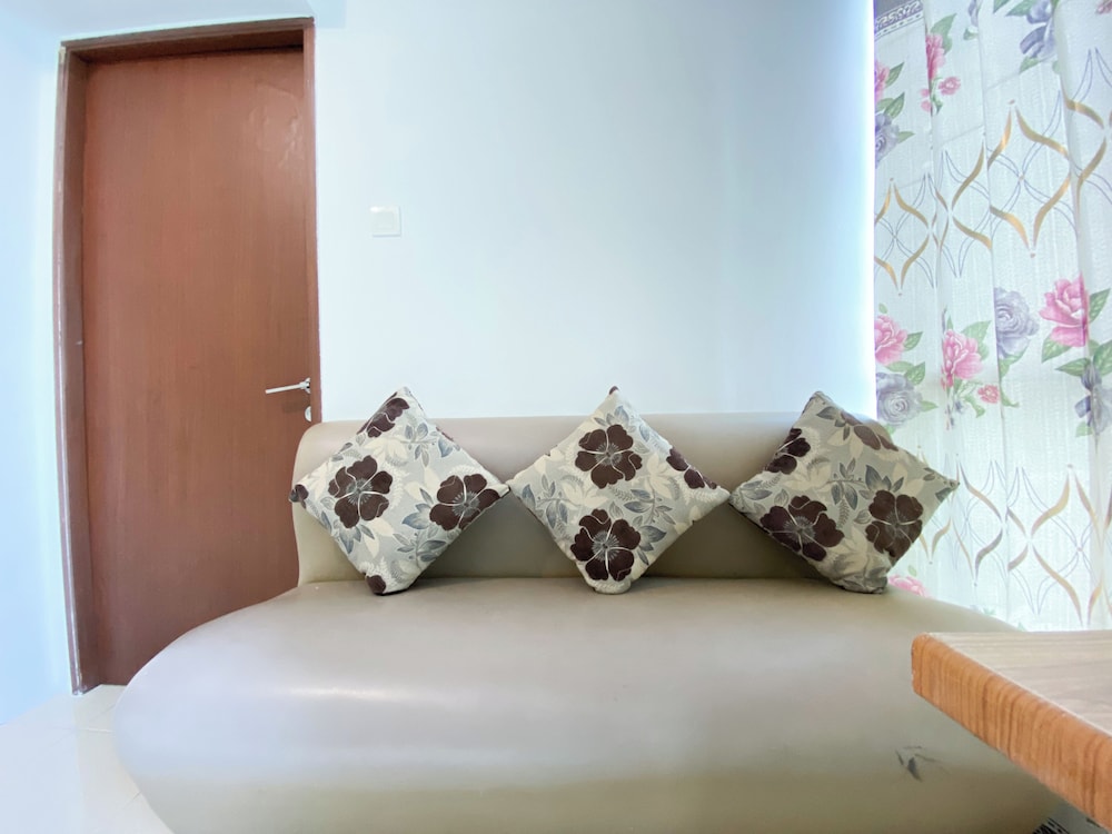 Good Deal And Homey 1Br Tifolia Apartment
