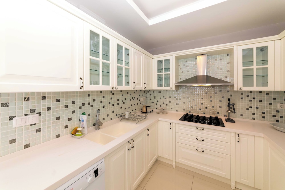 Gunes Villa 2 İcmeler
