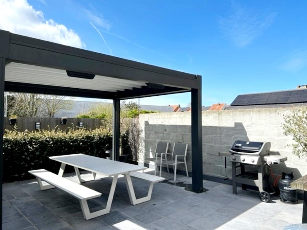 Modern, Snug Holiday Home Near Koksijde Beach