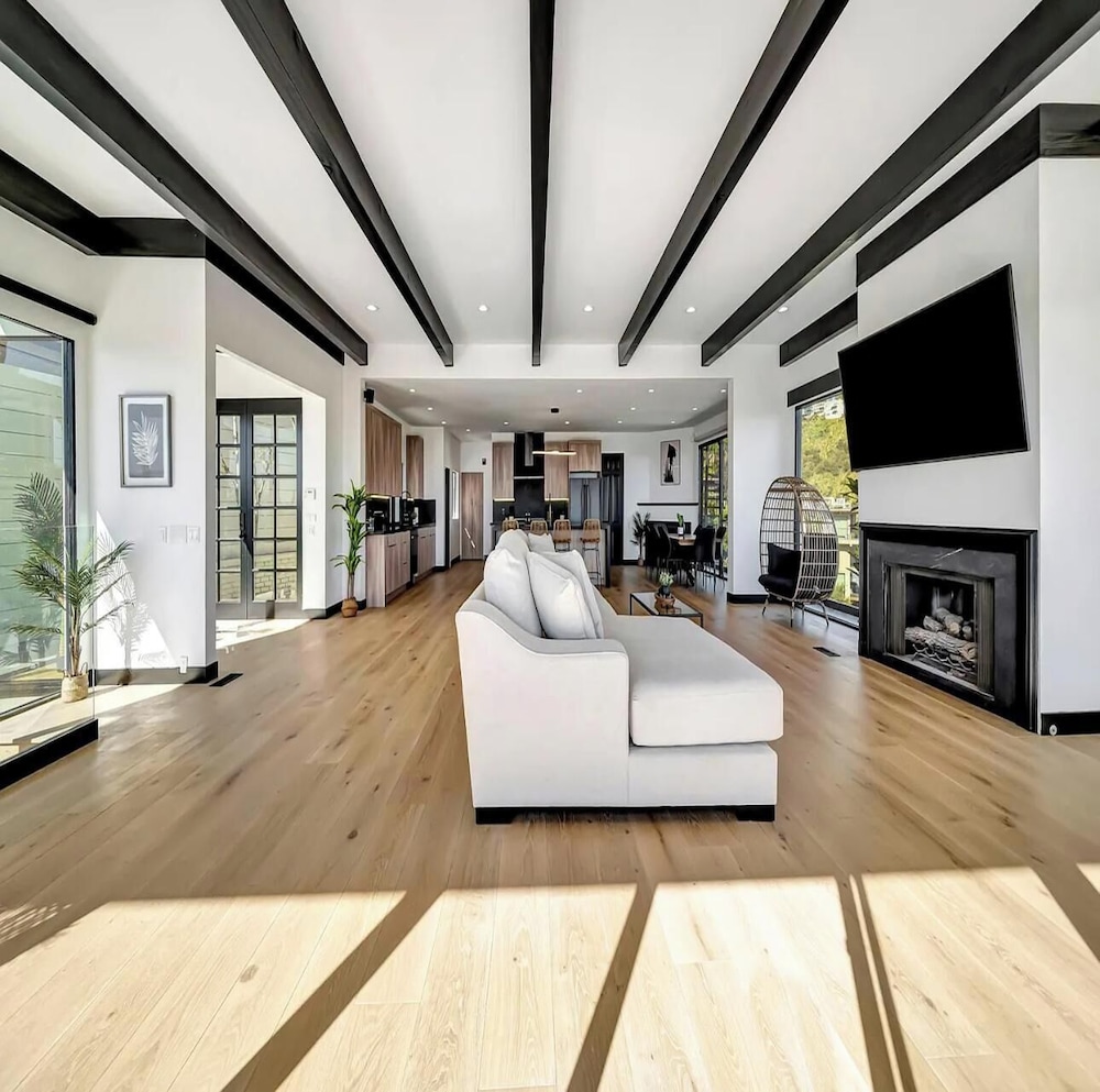 Skyview Estate - Stylish Hollywood Hideaway With Sweeping City Views