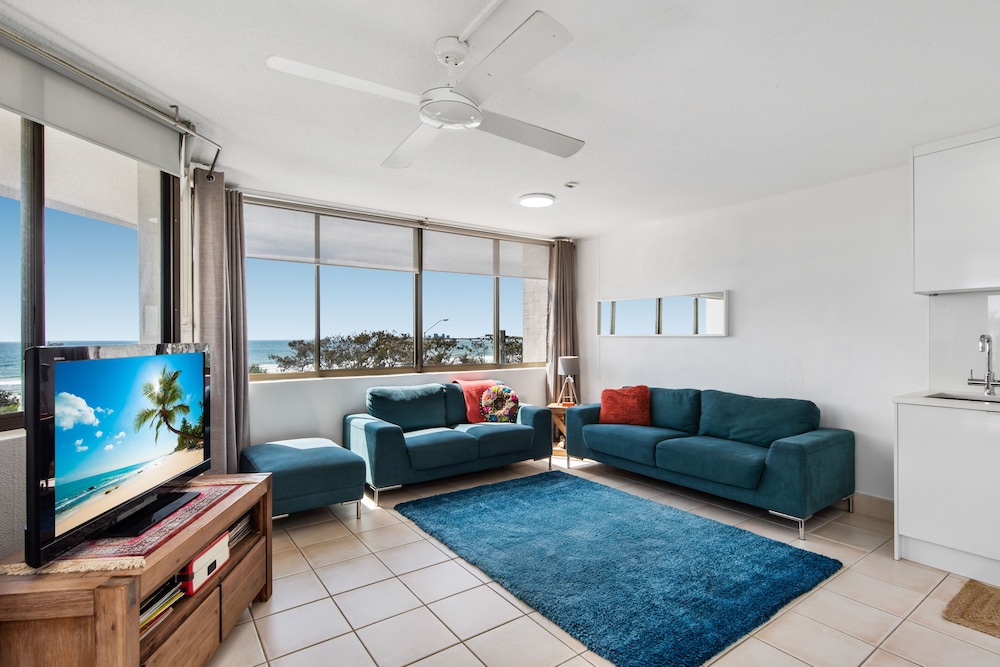 Mylos Holiday Apartments