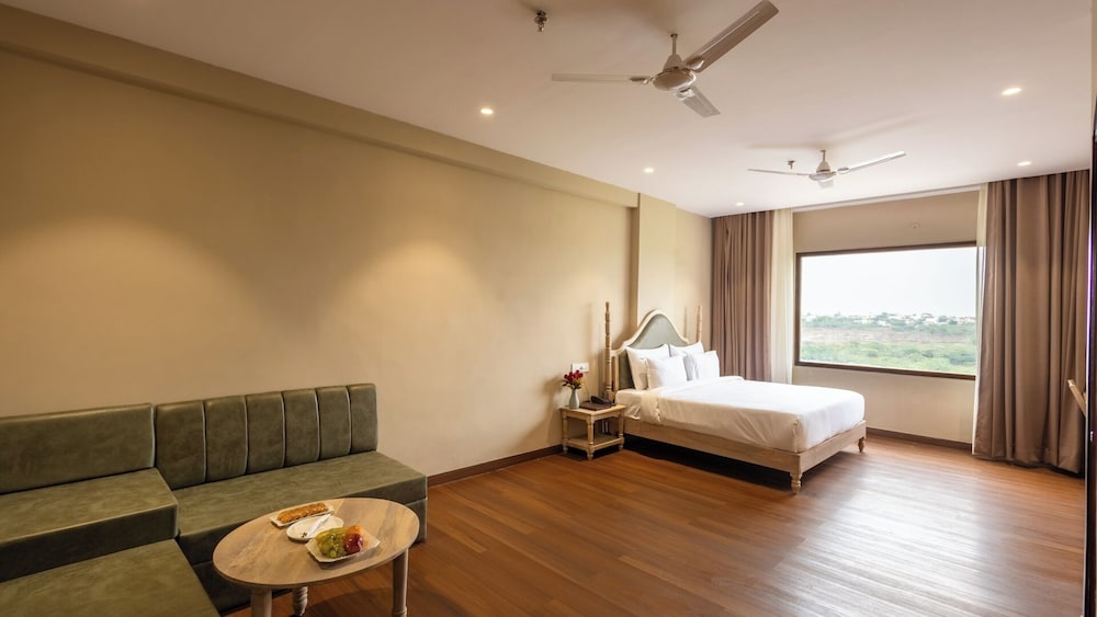 Pallacia A Luxury Hotel