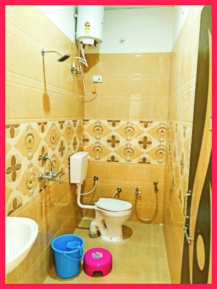 Hotel The NV Grand Palace Vrindavan