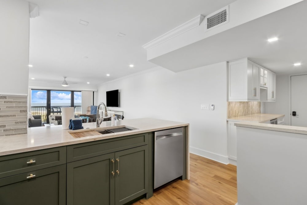 Surf And Racquet Club B149 2 Bedroom Condo