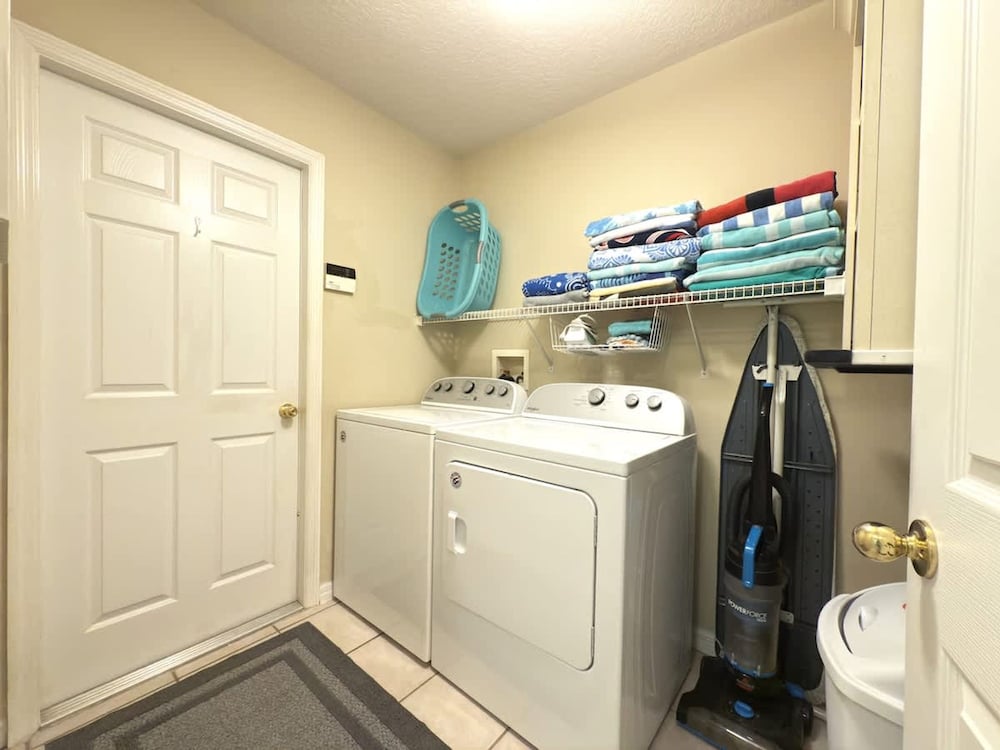 Near Disney Villa 3 bd Private Pool