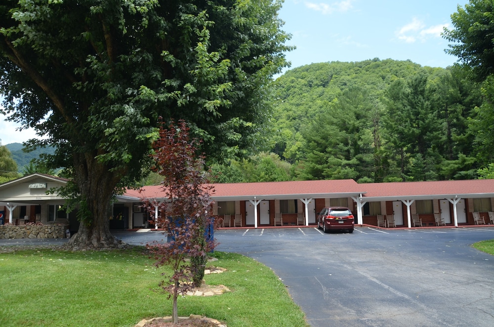 Travelowe's Motel
