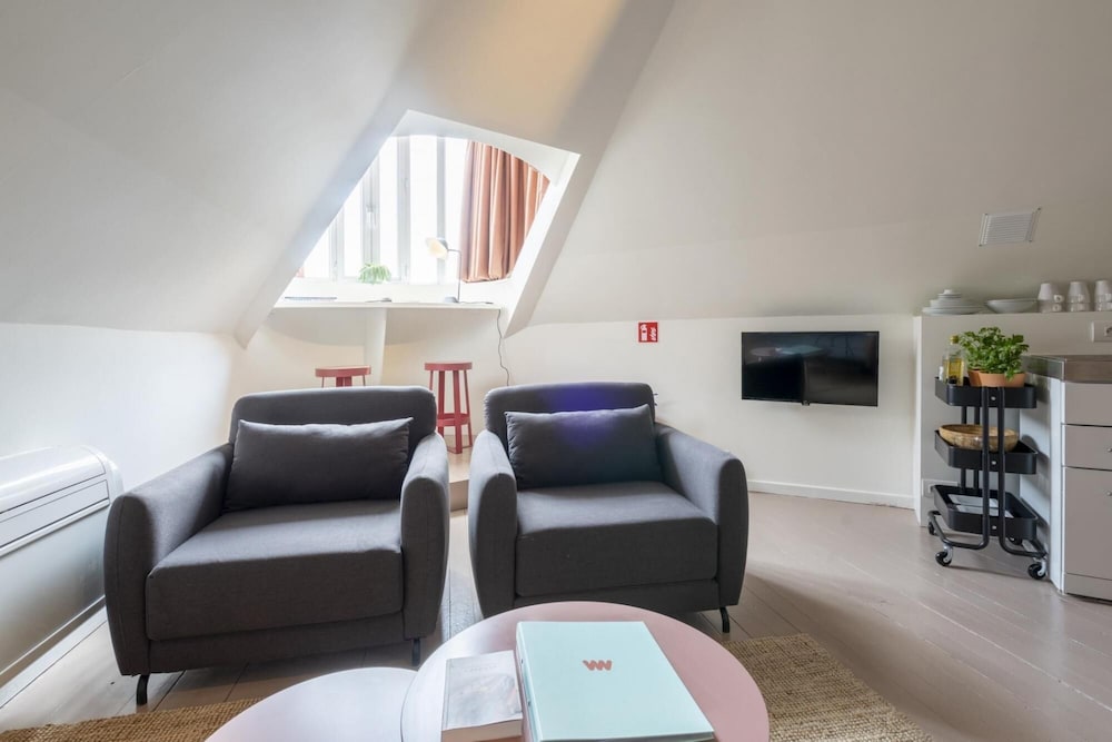 The Suit Duplex Apartment